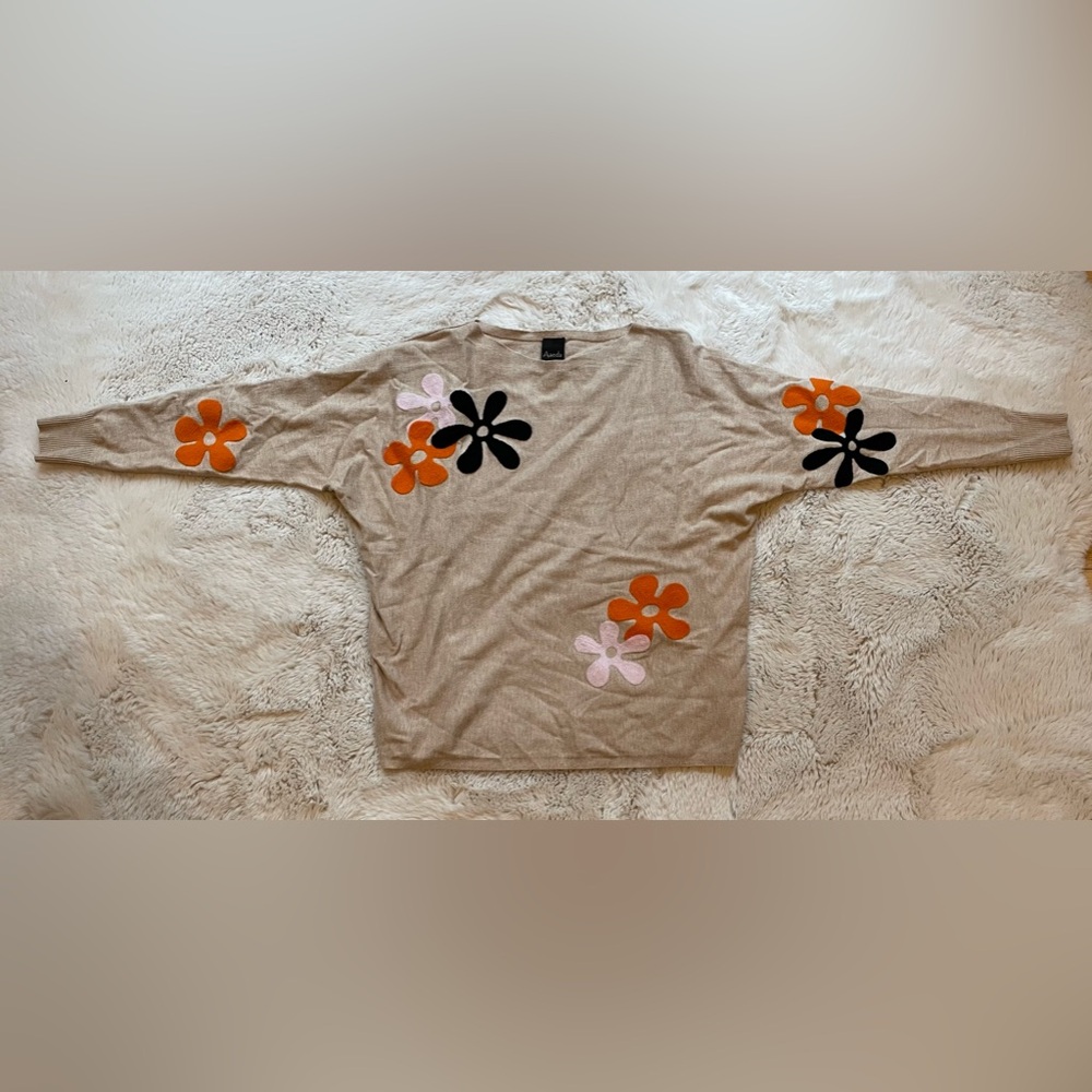 AAEDA sweater with floral motif